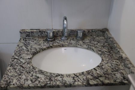 Apartamento à venda com 73m², 3 quartos e 1 vaga Apartamento à venda com 73m², 3 quartos e 1 vagaBanheiro da Suíte