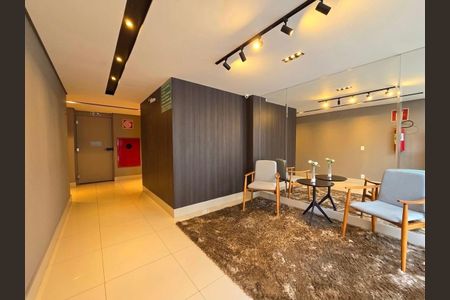 Hall de entrada de apartamento à venda com 2 quartos, 60m² em Cinquentenario, Belo Horizonte