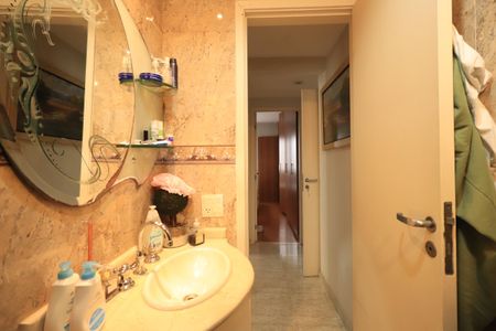 Banheiro Social de apartamento para alugar com 3 quartos, 96m² em Vila Gomes Cardim, São Paulo