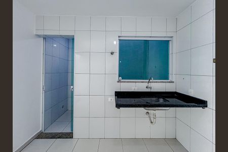 Cozinha de casa de condomínio para alugar com 2 quartos, 75m² em Penha de França, São Paulo