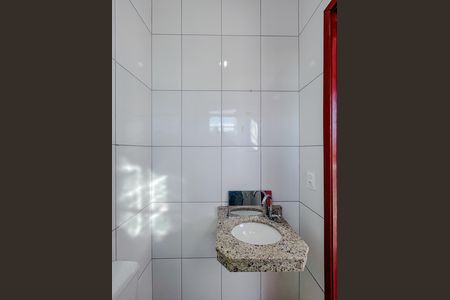 Banheiro da Suíte 2 de casa de condomínio para alugar com 2 quartos, 75m² em Penha de França, São Paulo