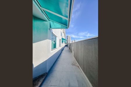 Área comum de casa de condomínio para alugar com 2 quartos, 75m² em Penha de França, São Paulo