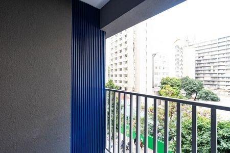 Apartamento para alugar com 37m², 2 quartos e sem vaga Apartamento para alugar com 37m², 2 quartos e sem vagaSacada