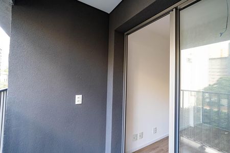 Apartamento para alugar com 37m², 2 quartos e sem vaga Apartamento para alugar com 37m², 2 quartos e sem vagaSacada