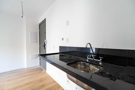 Cozinha de apartamento para alugar com 2 quartos, 37m² em Consolação, São Paulo