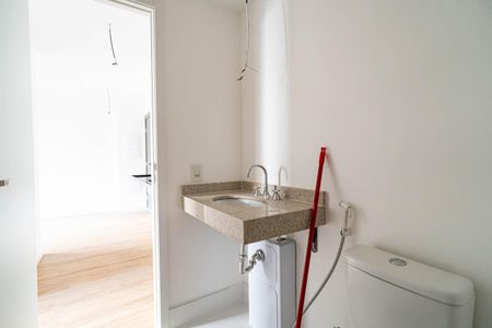 Apartamento para alugar com 37m², 2 quartos e sem vaga Apartamento para alugar com 37m², 2 quartos e sem vagaBanheiro