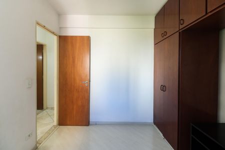 Apartamento para alugar com 57m², 2 quartos e 1 vaga Apartamento para alugar com 57m², 2 quartos e 1 vagaQuarto 2