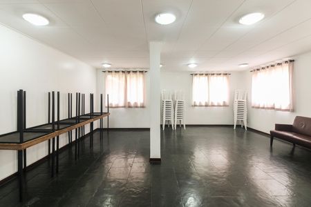 Apartamento para alugar com 57m², 2 quartos e 1 vaga Apartamento para alugar com 57m², 2 quartos e 1 vagaCondomínio
