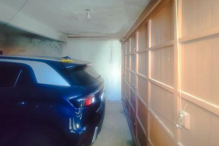 Garagem de casa para alugar com 4 quartos, 285m² em São Lucas, São Paulo