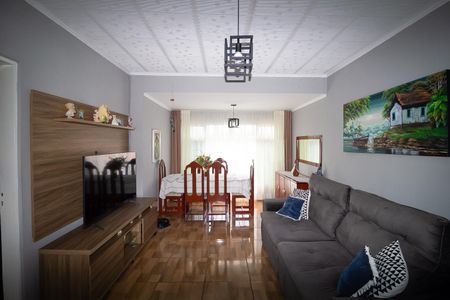 Sala de casa para alugar com 4 quartos, 285m² em São Lucas, São Paulo