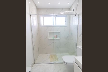 Banheiro da Suíte de casa à venda com 3 quartos, 222m² em Vila Guarani, São Paulo