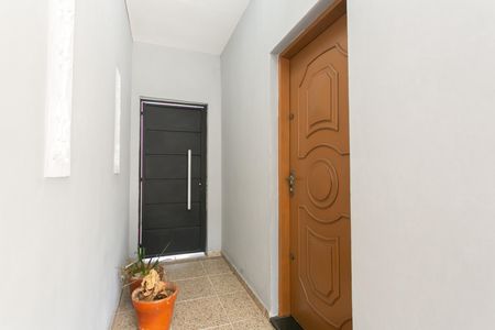 Casa para alugar com 248m², 3 quartos e 2 vagas Casa para alugar com 248m², 3 quartos e 2 vagasEntrada