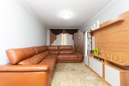 Casa para alugar com 248m², 3 quartos e 2 vagas Casa para alugar com 248m², 3 quartos e 2 vagasSala