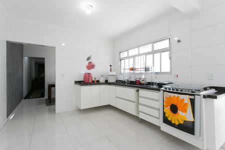 Cozinha  de casa para alugar com 3 quartos, 125m² em Vila Rosaria, São Paulo