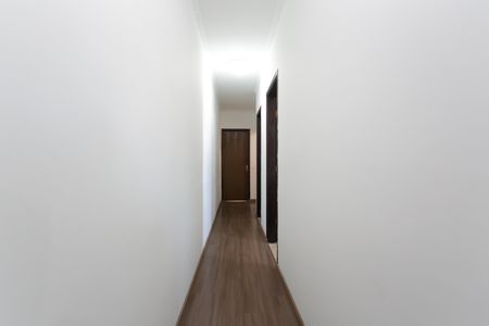 Casa para alugar com 248m², 3 quartos e 2 vagas Casa para alugar com 248m², 3 quartos e 2 vagasCorredor
