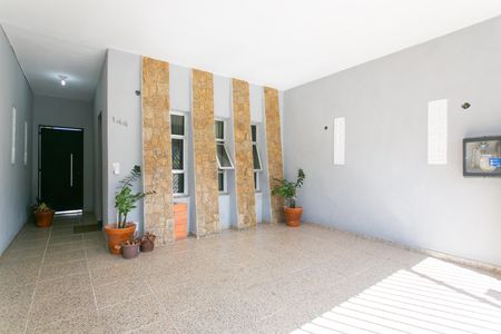 Garagem  de casa para alugar com 3 quartos, 125m² em Vila Rosaria, São Paulo