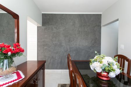 Casa para alugar com 248m², 3 quartos e 2 vagas Casa para alugar com 248m², 3 quartos e 2 vagasSala de Jantar