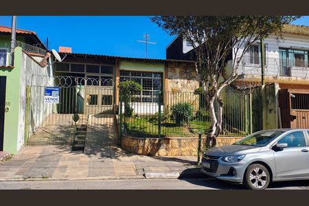 Fachada de casa à venda com 3 quartos, 240m² em Jaguaribe, Osasco