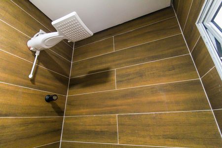 Banheiro de apartamento para alugar com 2 quartos, 80m² em Vila Campanela, São Paulo