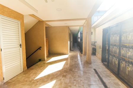 Apartamento para alugar com 80m², 2 quartos e sem vagaÁrea externa