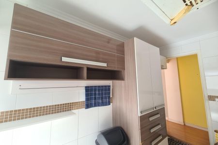 Cozinha de apartamento para alugar com 2 quartos, 55m² em Vila Alpina, São Paulo