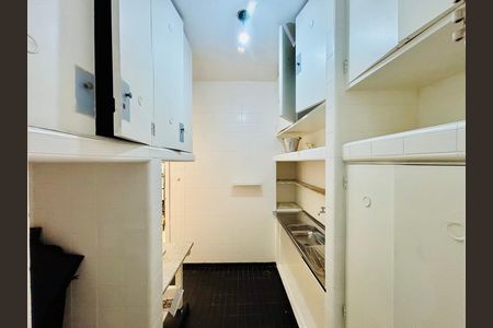 Cozinha de apartamento à venda com 2 quartos, 110m² em Lagoa, Rio de Janeiro