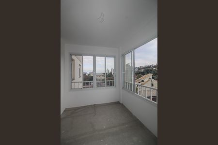 Apartamento à venda com 77m², 2 quartos e 2 vagas Apartamento à venda com 77m², 2 quartos e 2 vagasVaranda