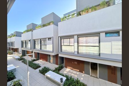 Vista  Suíte 3 de casa de condomínio à venda com 3 quartos, 530m² em Itaim Bibi, São Paulo