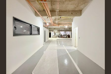 Garagem  de casa de condomínio à venda com 3 quartos, 530m² em Itaim Bibi, São Paulo
