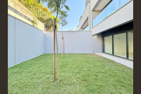 Varanda de casa de condomínio à venda com 3 quartos, 530m² em Itaim Bibi, São Paulo