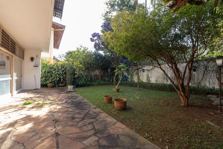 Quintal de casa à venda com 3 quartos, 269m² em Butantã, São Paulo