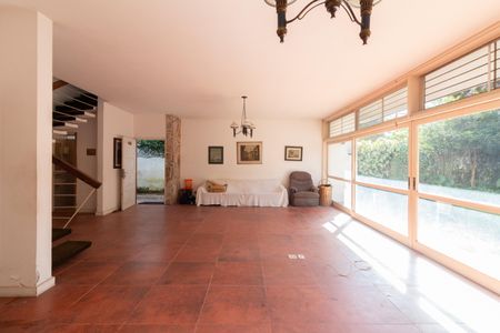 Casa à venda com 3 quartos, 269m² em Butantã, São Paulo
