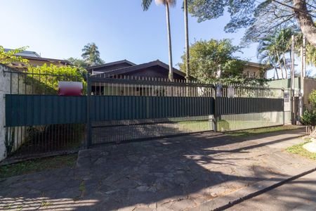 Fachada de casa à venda com 3 quartos, 269m² em Butantã, São Paulo
