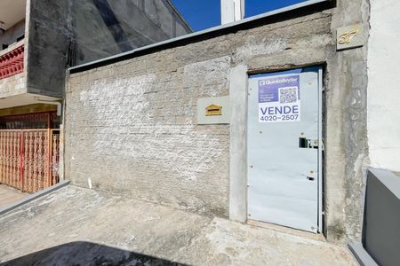 Fachada de casa à venda com 1 quarto, 130m² em Baronesa, Osasco