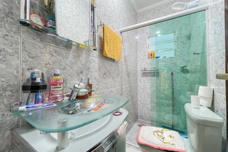 Banheiro de casa à venda com 1 quarto, 130m² em Baronesa, Osasco