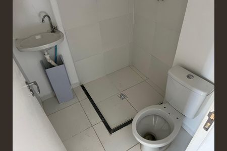 Banheiro de kitnet/studio à venda com 1 quarto, 19m² em Água Branca, São Paulo