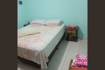 Casa à venda com 125m², 6 quartos e 2 vagas Casa à venda com 125m², 6 quartos e 2 vagasQuarto