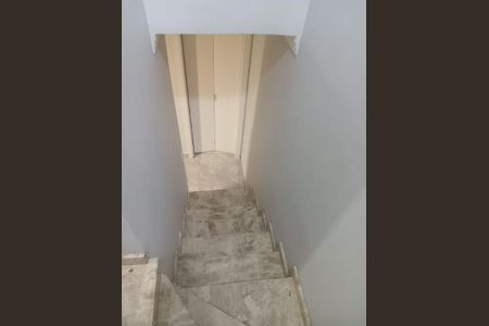 Corredor de casa à venda com 6 quartos, 125m² em Campo Limpo, São Paulo