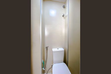 Apartamento à venda com 80m², 2 quartos e 1 vaga Apartamento à venda com 80m², 2 quartos e 1 vagaBanheiro de serviço