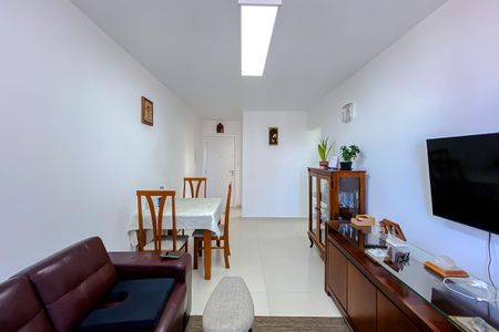 Apartamento à venda com 80m², 2 quartos e 1 vaga Apartamento à venda com 80m², 2 quartos e 1 vagaSala
