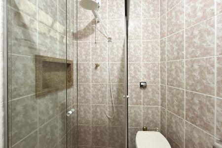 Casa à venda com 180m², 3 quartos e 3 vagasBanheiro