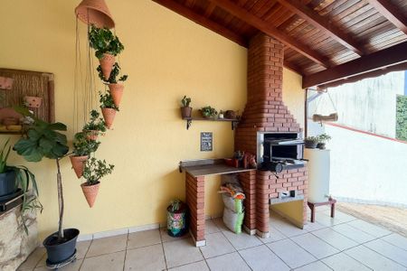 Churrasqueira de casa à venda com 3 quartos, 180m² em Parque das Colinas, Valinhos