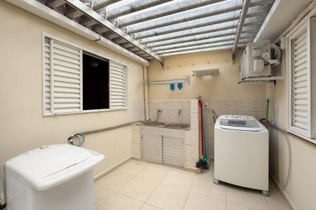 Área de Serviço de casa à venda com 3 quartos, 180m² em Parque das Colinas, Valinhos