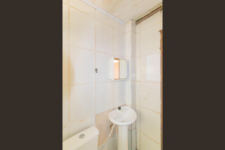 Casa de condomínio para alugar com 79m², 2 quartos e 1 vaga Casa de condomínio para alugar com 79m², 2 quartos e 1 vagaBanheiro social
