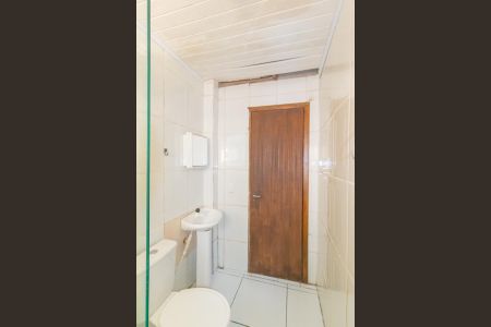 Casa de condomínio para alugar com 79m², 2 quartos e 1 vaga Casa de condomínio para alugar com 79m², 2 quartos e 1 vagaBanheiro social