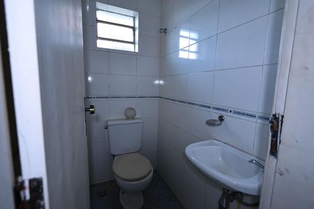 Casa para alugar com 400m², 5 quartos e 4 vagasBanheiro 2