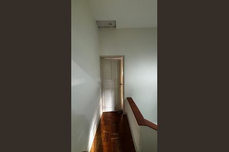 Corredor de casa à venda com 2 quartos, 108m² em Jardim Jamaica, Santo André
