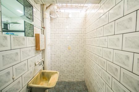 Cozinha e Área de Serviço de casa para alugar com 2 quartos, 100m² em Realengo, Rio de Janeiro