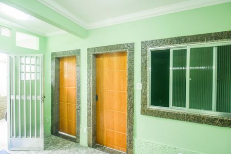 Sala de casa para alugar com 2 quartos, 100m² em Realengo, Rio de Janeiro