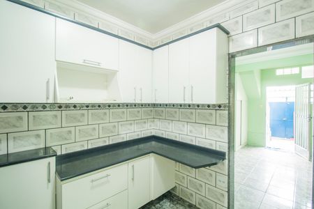 Casa para alugar com 100m², 2 quartos e sem vaga Casa para alugar com 100m², 2 quartos e sem vagaCozinha e Área de Serviço
